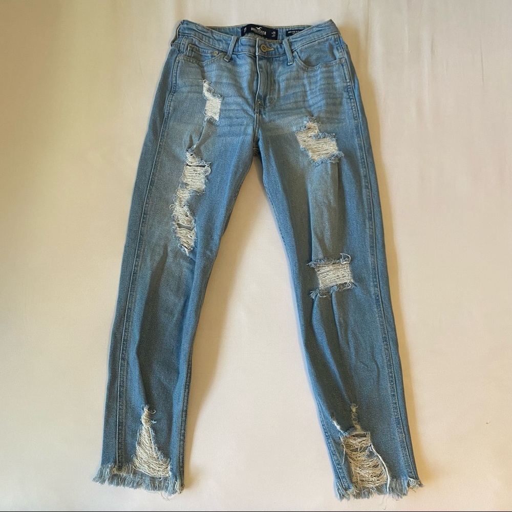 Hollister Distressed High Rise Slim Straight Jeans | Vintage Stretch
